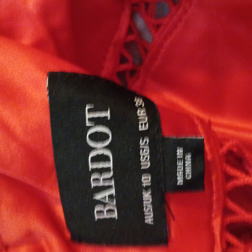 $248 Bardot Revolve Roxy Elegant Red Lace Dress - Picture 8 of 9